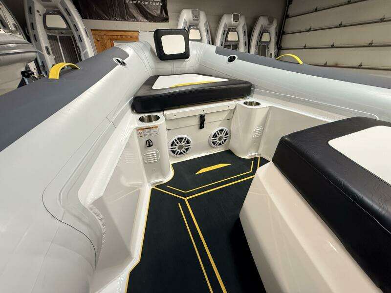 19ft Highfield Yacht For Sale