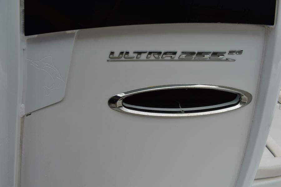 25ft Sea Hunt Yacht For Sale