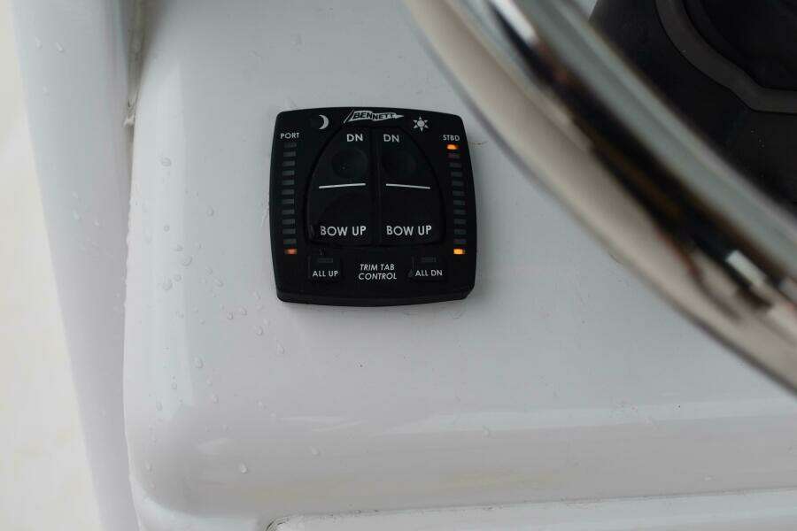 25ft Sea Hunt Yacht For Sale