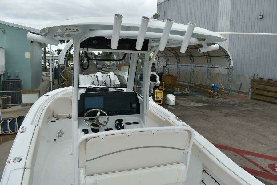 25ft Sea Hunt Yacht For Sale