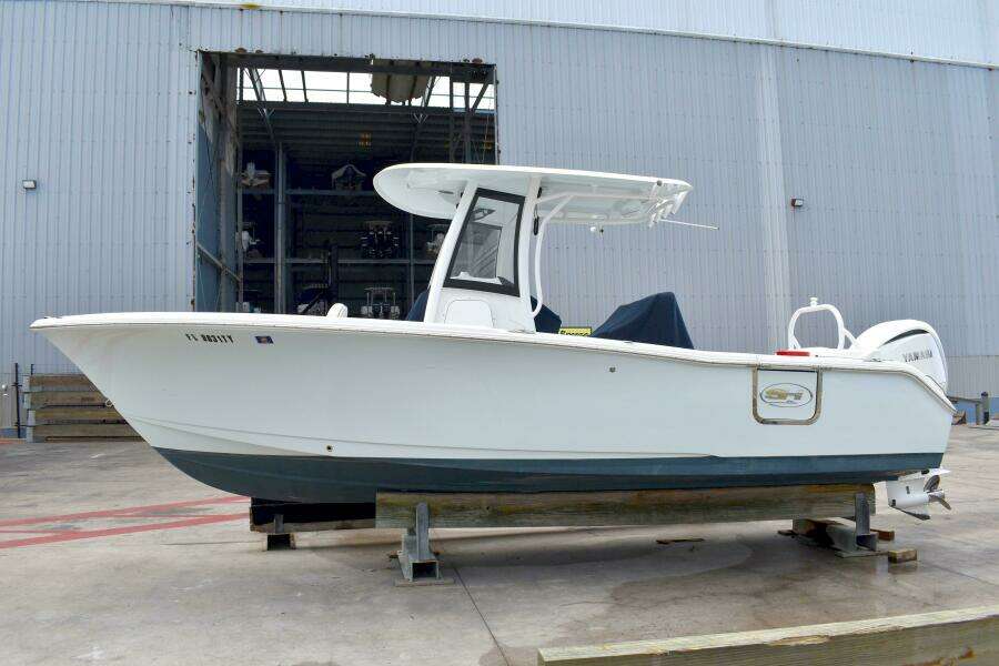 25ft Sea Hunt Yacht For Sale