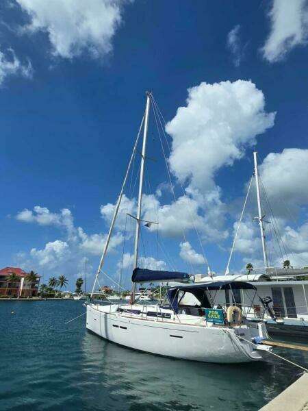 Knot Working  41ft Dufour Yacht For Sale