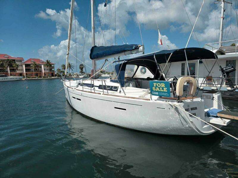 Knot Working  41ft Dufour Yacht For Sale