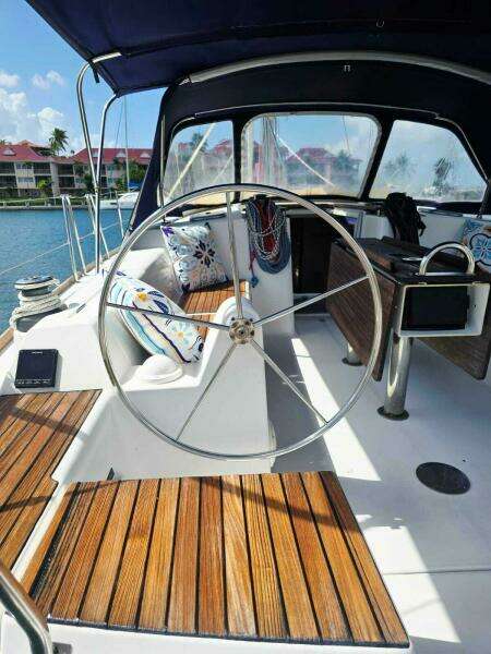 Knot Working  41ft Dufour Yacht For Sale