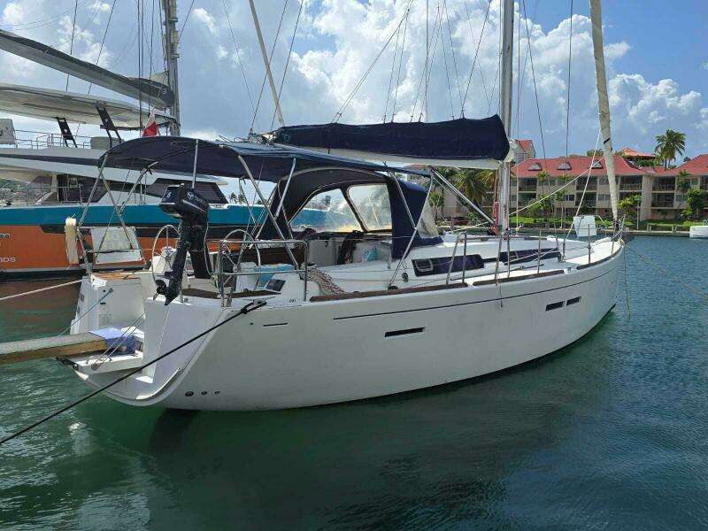 Knot Working  41ft Dufour Yacht For Sale