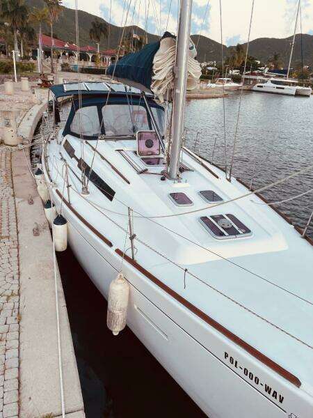 Knot Working  41ft Dufour Yacht For Sale