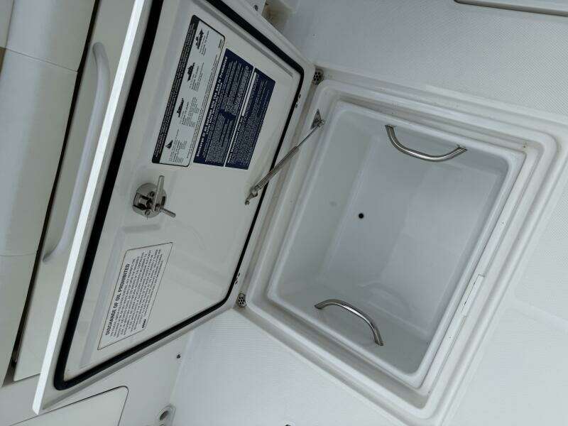 26ft Edgewater Yacht For Sale