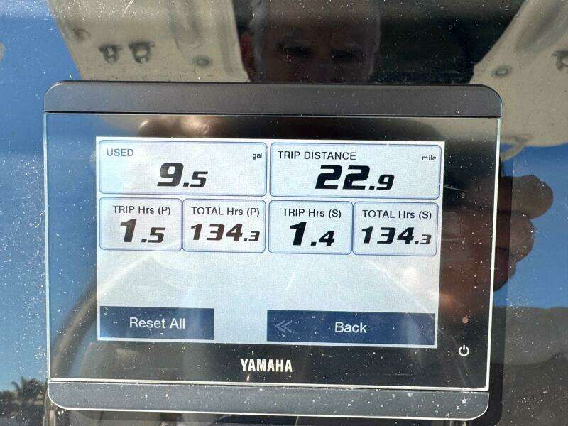 26ft Edgewater Yacht For Sale