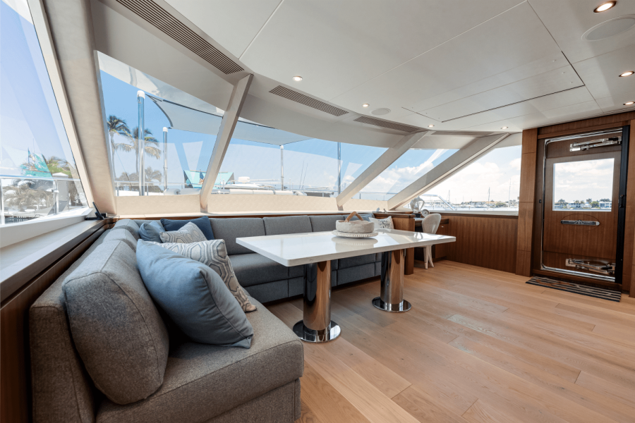 100ft Ocean Alexander Yacht For Sale