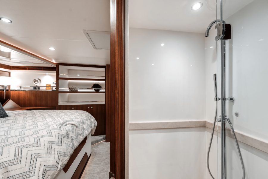 100ft Ocean Alexander Yacht For Sale