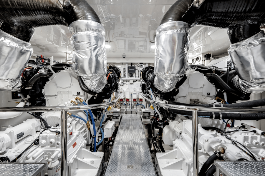 100ft Ocean Alexander Yacht For Sale