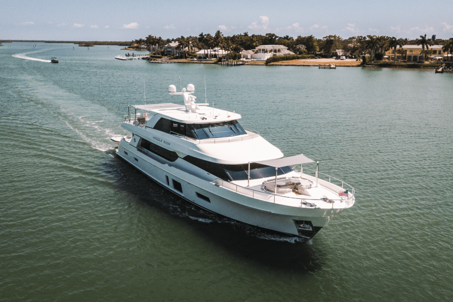 100ft Ocean Alexander Yacht For Sale