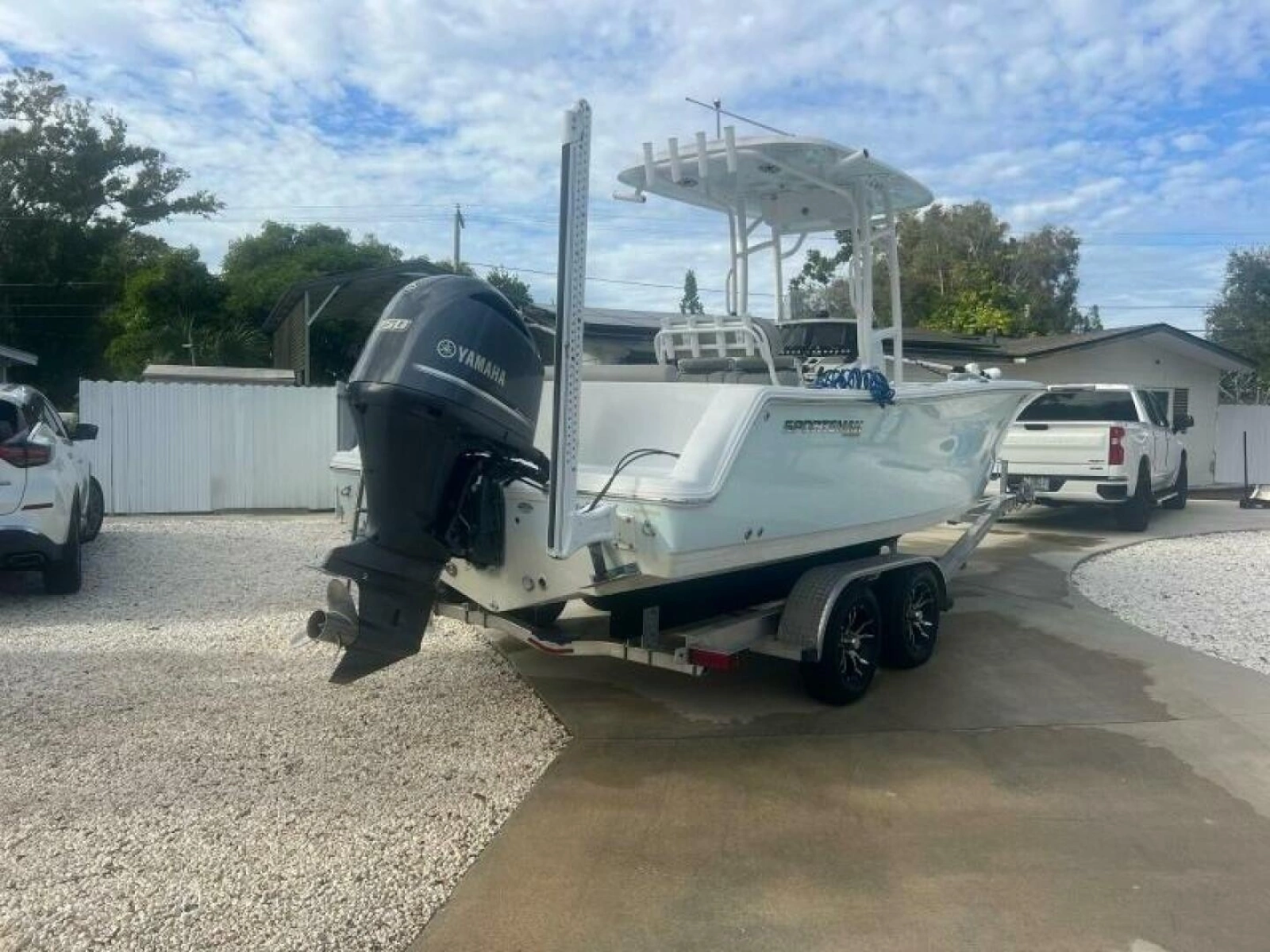 2021 Sportsman Open 232 Center Console