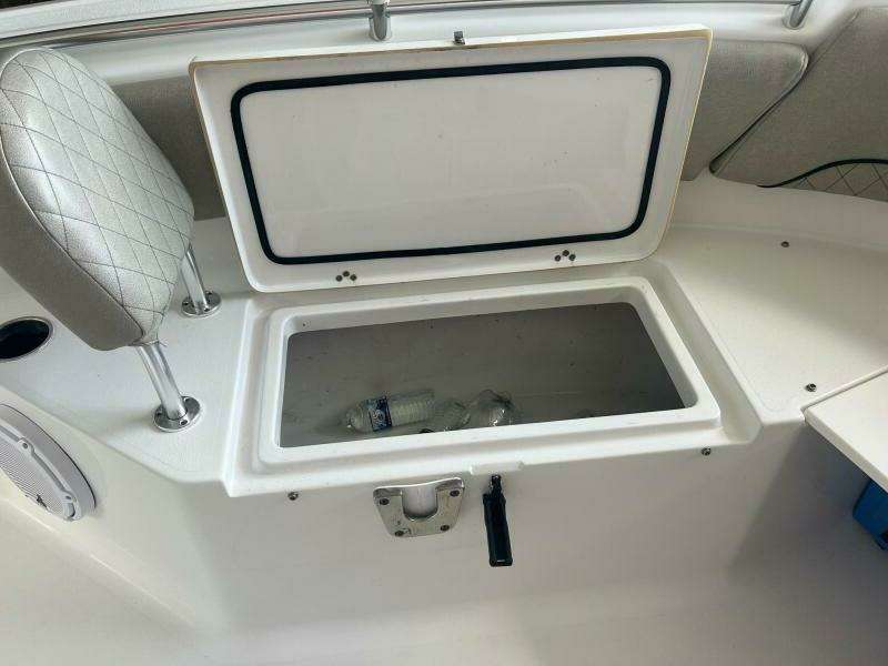 23ft Sportsman Yacht For Sale