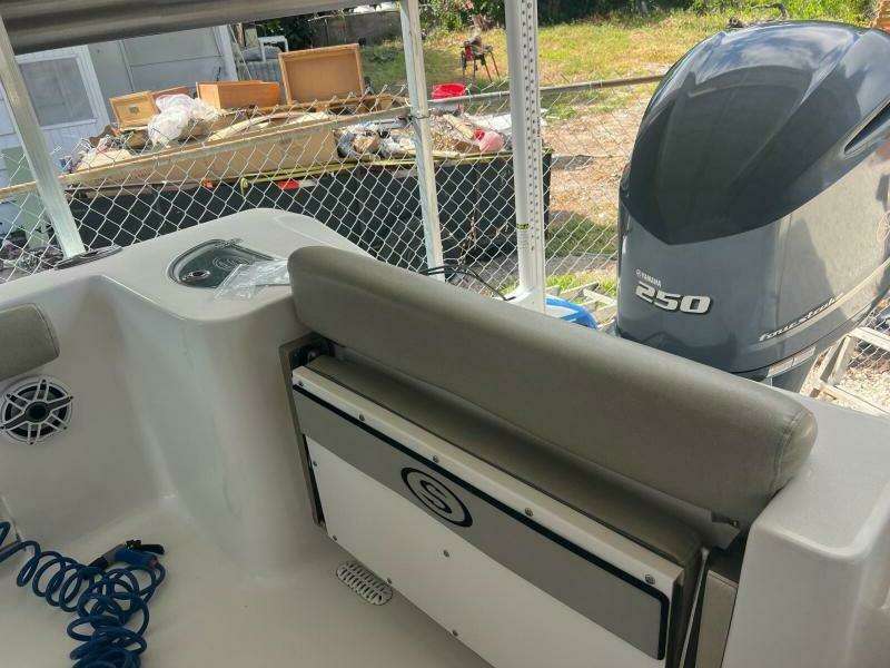 23ft Sportsman Yacht For Sale