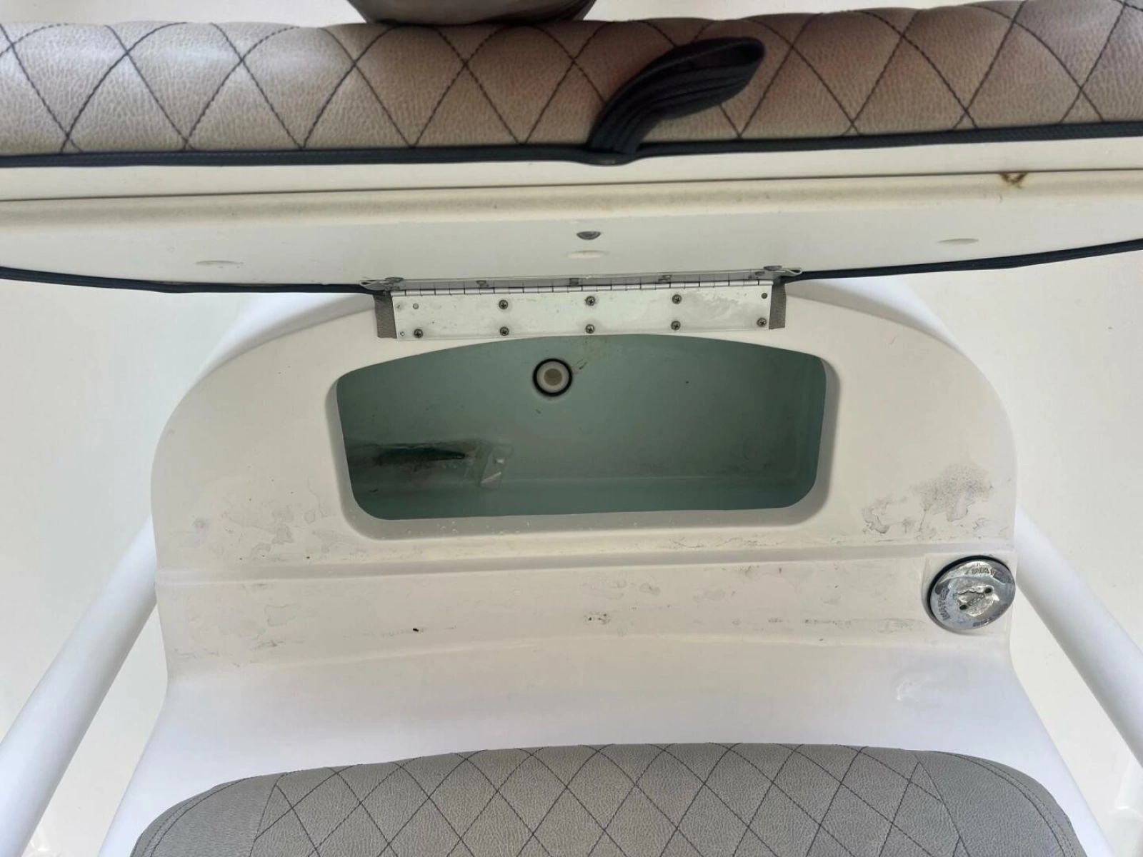 2021 Sportsman Open 232 Center Console