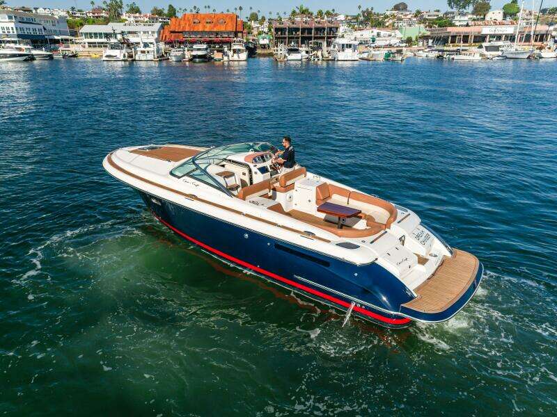 Dream Chaser 36ft Chris Craft Yacht For Sale