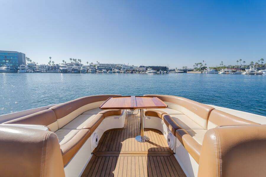 Dream Chaser 36ft Chris Craft Yacht For Sale