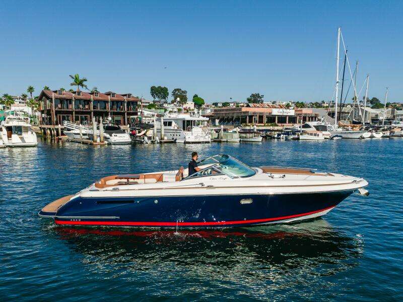 Dream Chaser 36ft Chris Craft Yacht For Sale
