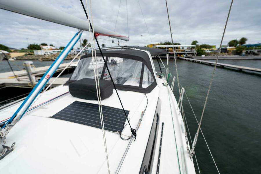 Orion 41ft Beneteau Yacht For Sale