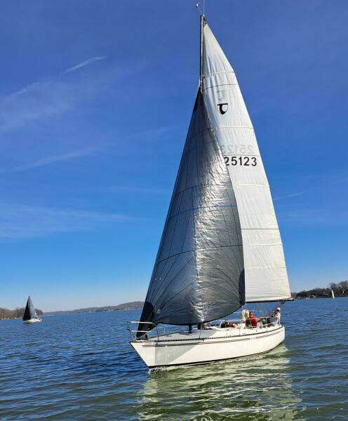 33ft Tartan Yacht For Sale