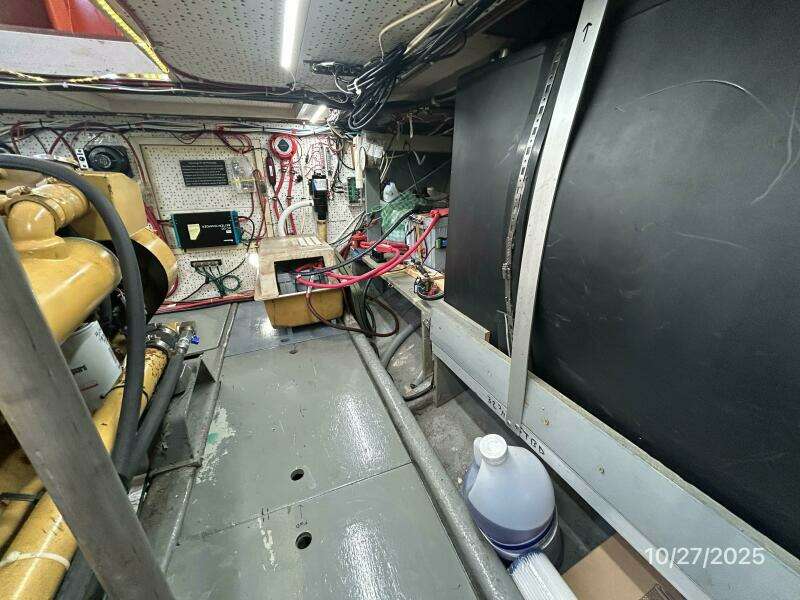 38' Marine Trader engine room starboard forward