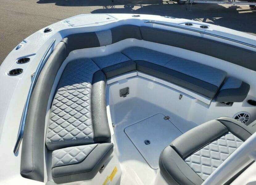 22ft NauticStar Yacht For Sale