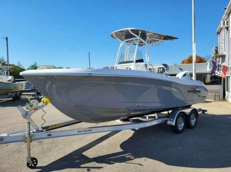 22ft NauticStar Yacht For Sale
