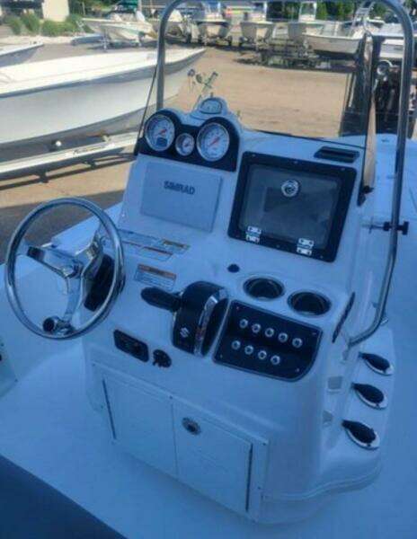 18ft NauticStar Yacht For Sale