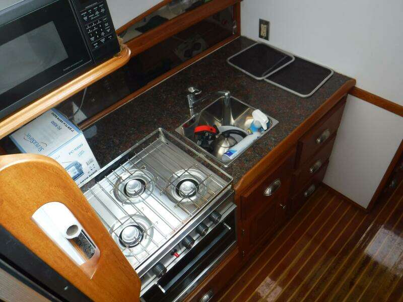 35ft Duffy Yacht For Sale