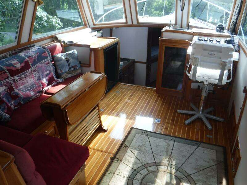35ft Duffy Yacht For Sale