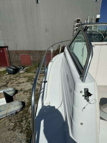 Spoiled 21ft Seaswirl Yacht For Sale