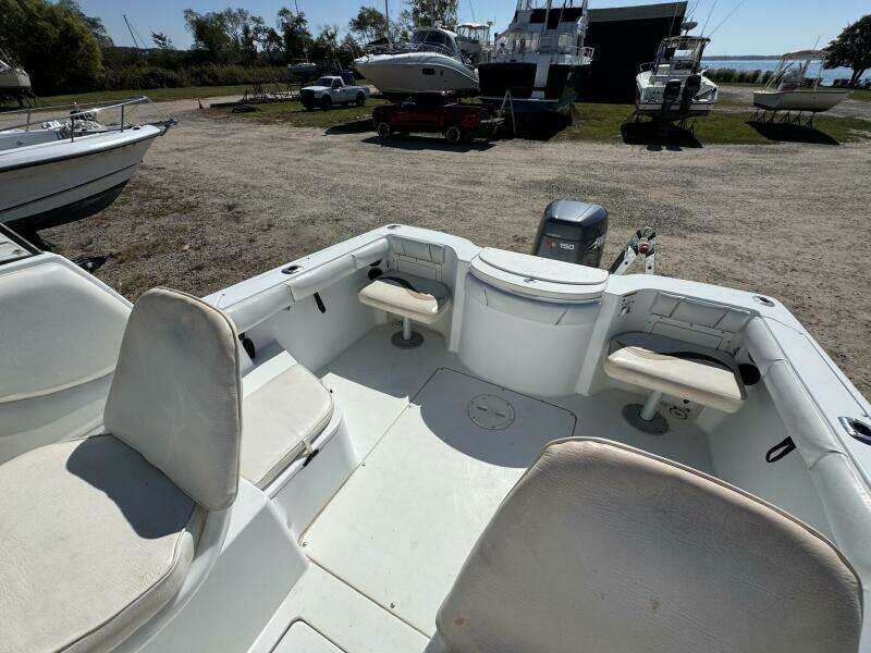 Spoiled 21ft Seaswirl Yacht For Sale