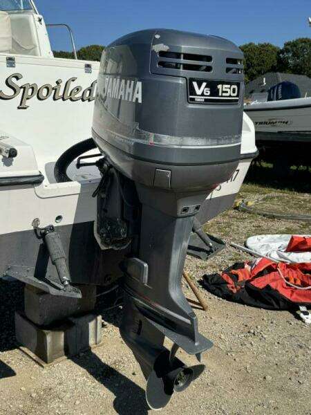 Spoiled 21ft Seaswirl Yacht For Sale