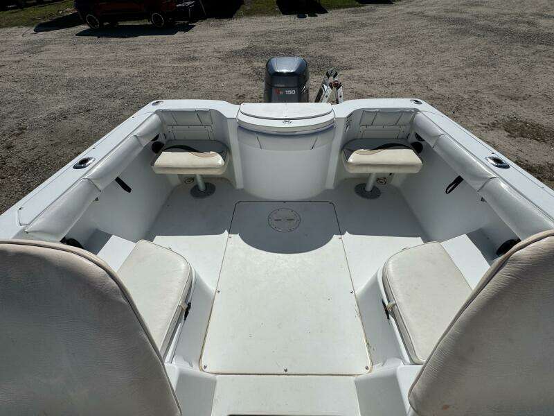 Spoiled 21ft Seaswirl Yacht For Sale