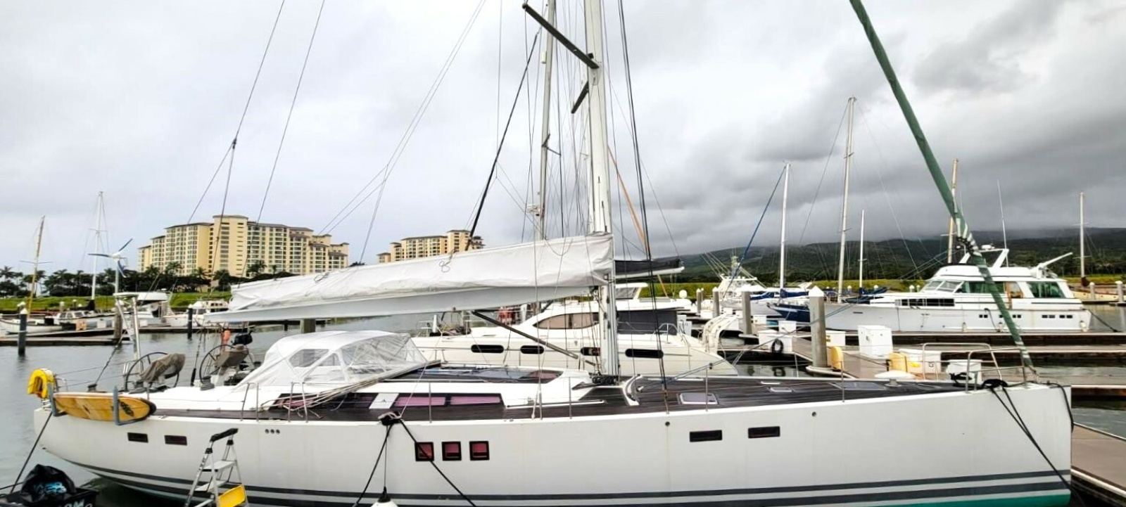63' 2009 Hanse 630e
