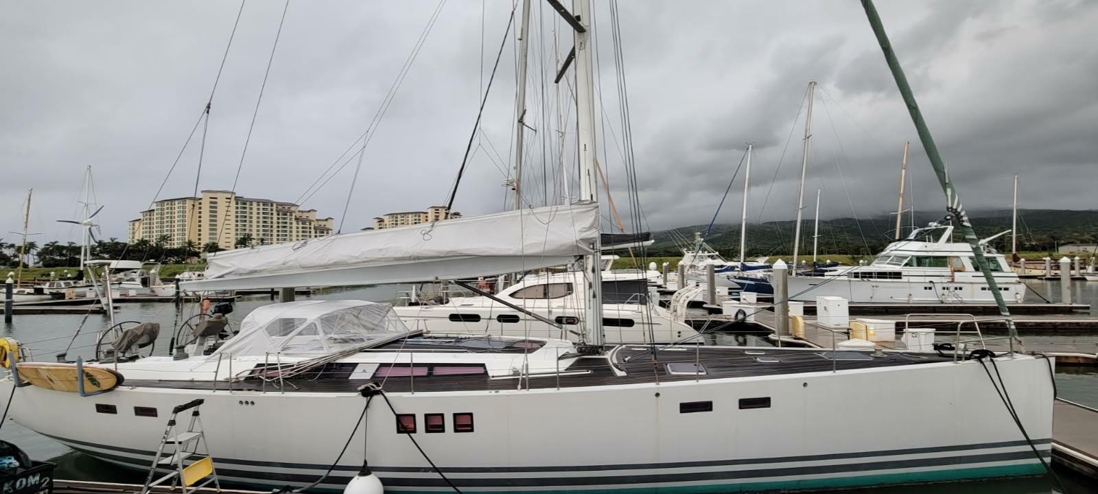 63' 2009 Hanse 630e