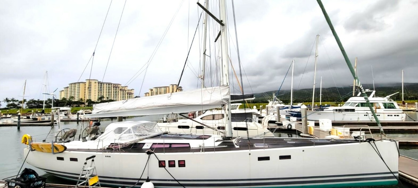 63' 2009 Hanse 630e