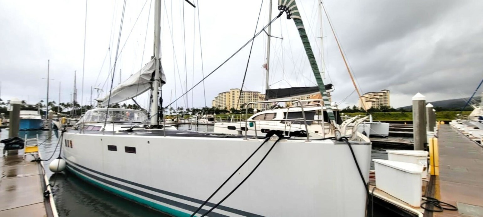 63' 2009 Hanse 630e