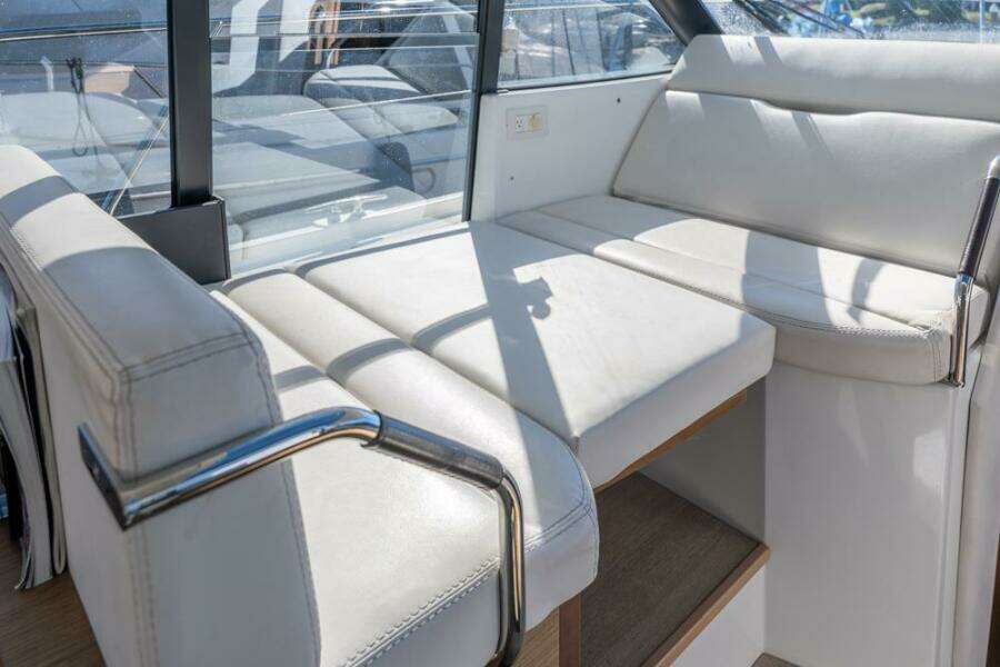 Bees Knees 45ft Jeanneau Yacht For Sale