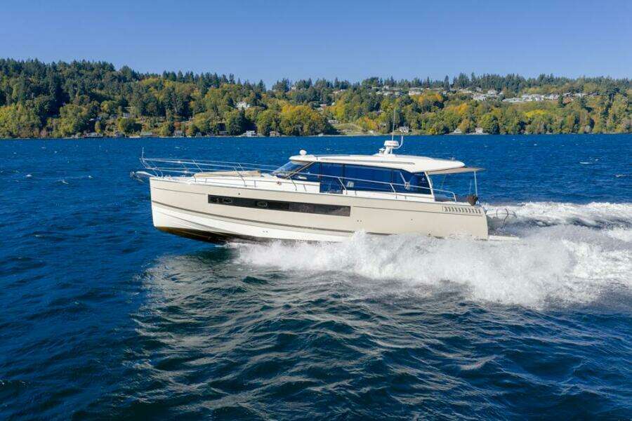 Bees Knees 45ft Jeanneau Yacht For Sale
