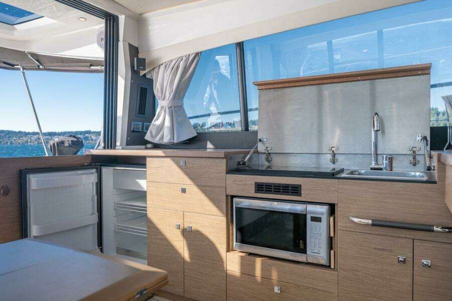 Bees Knees 45ft Jeanneau Yacht For Sale