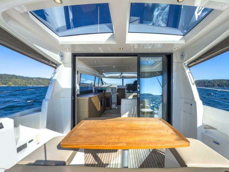 Bees Knees 45ft Jeanneau Yacht For Sale