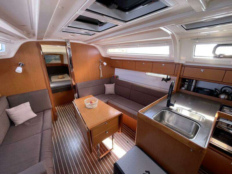 Antari 37ft Bavaria Yacht For Sale