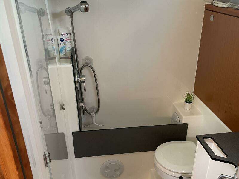 Antari 37ft Bavaria Yacht For Sale