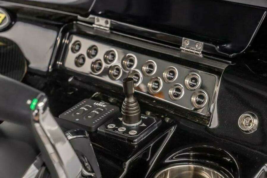 42ft HCB Yacht For Sale