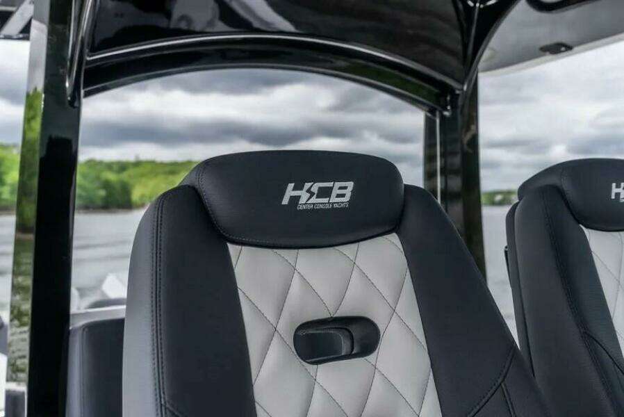 42ft HCB Yacht For Sale