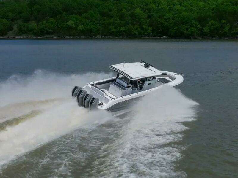 42ft HCB Yacht For Sale