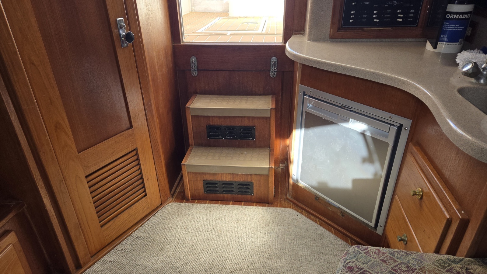 32ft Albemarle Yacht For Sale