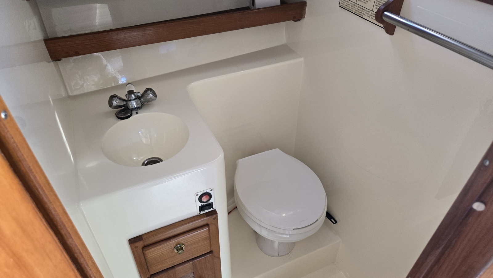 32ft Albemarle Yacht For Sale